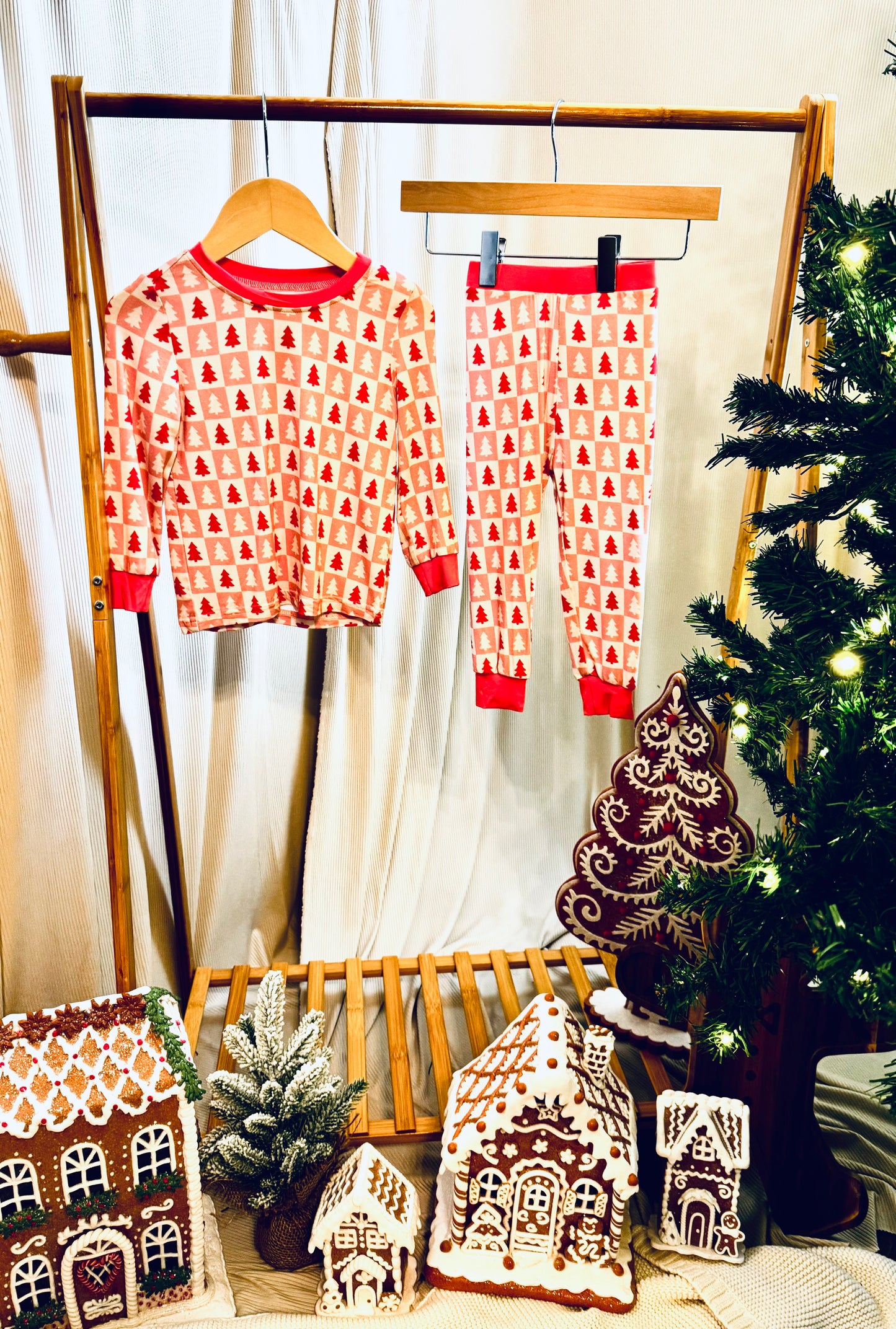 Pink Christmas Tree Checkered Two-Piece Bamboo Lounge Set