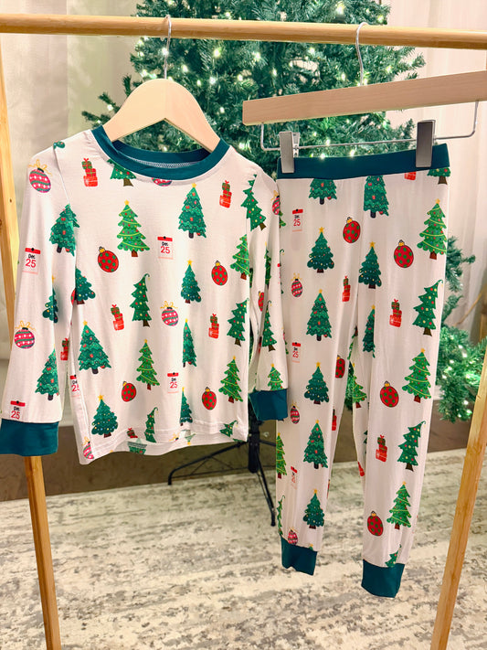 Christmas Tree Two-Piece Bamboo Lounge Set