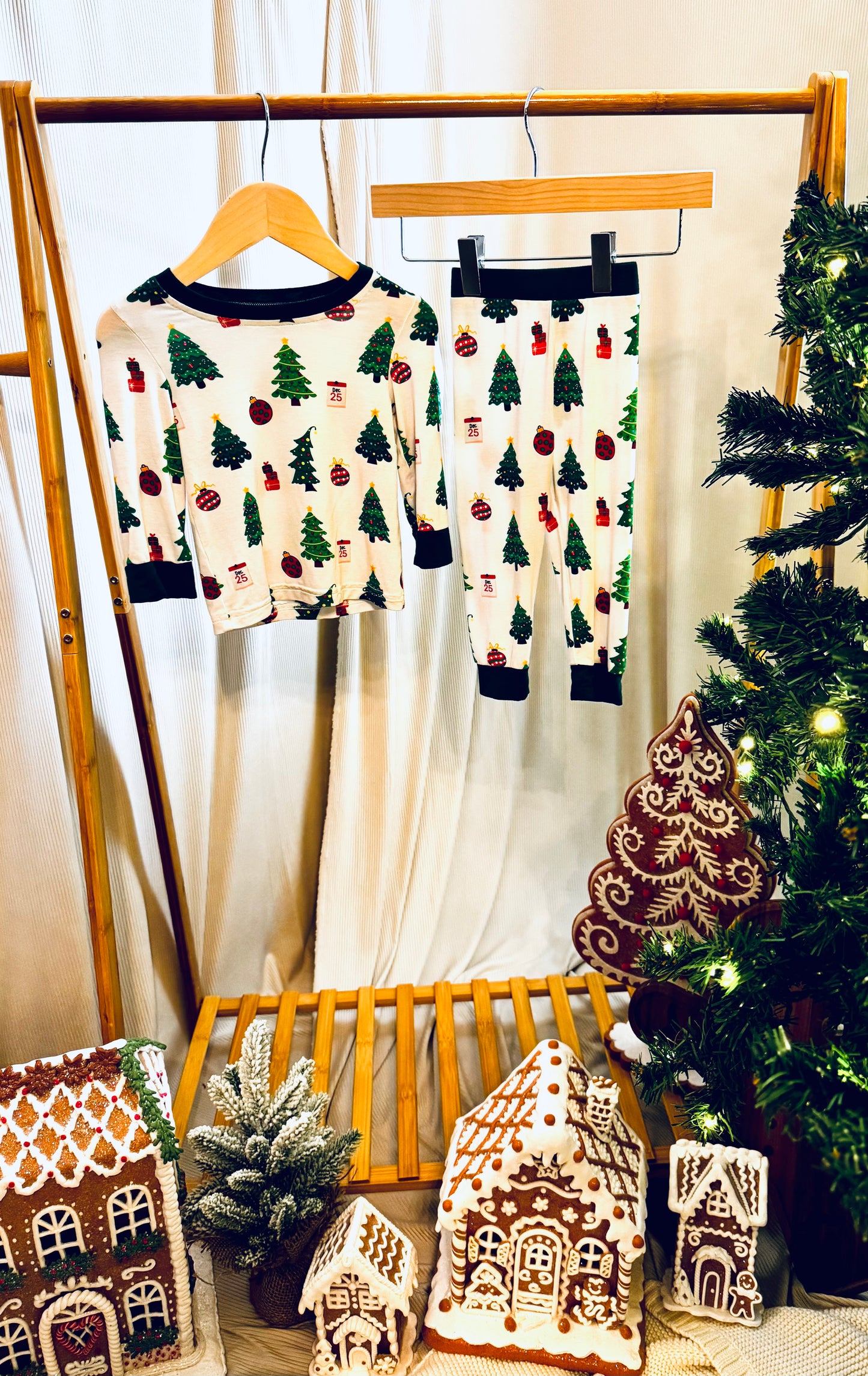 Christmas Tree Two-Piece Bamboo Lounge Set